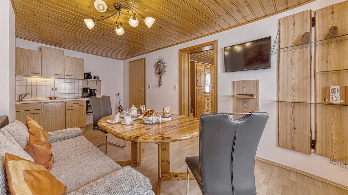 Lalling Apartment | Vacation apartment in Lallinger Winkel with balcony