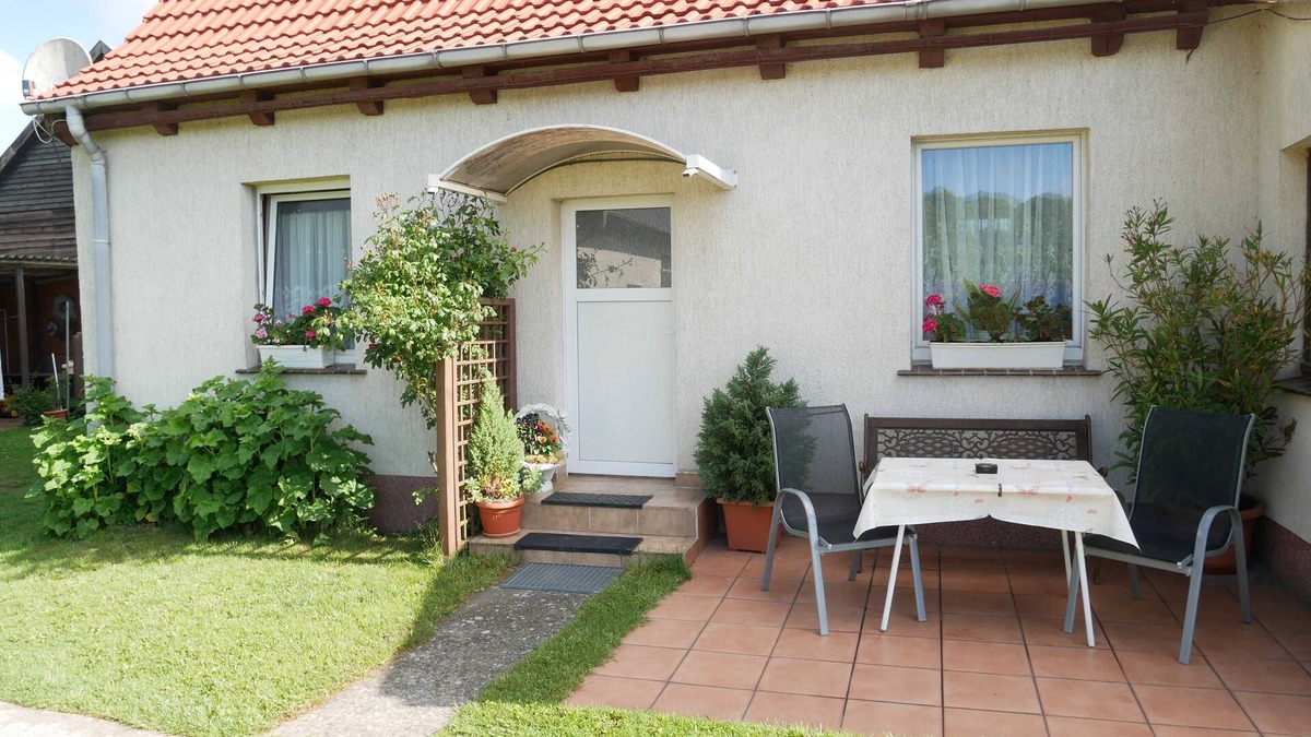 Krummin Apartment | Vacation apartment Kasch - Holiday apartment in the countryside