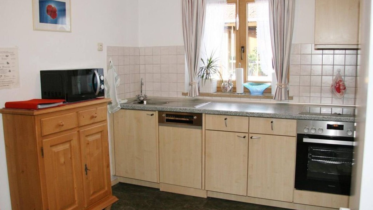 Saulgrub Apartment | Vacation apartment Kirchblick - House Benedikt