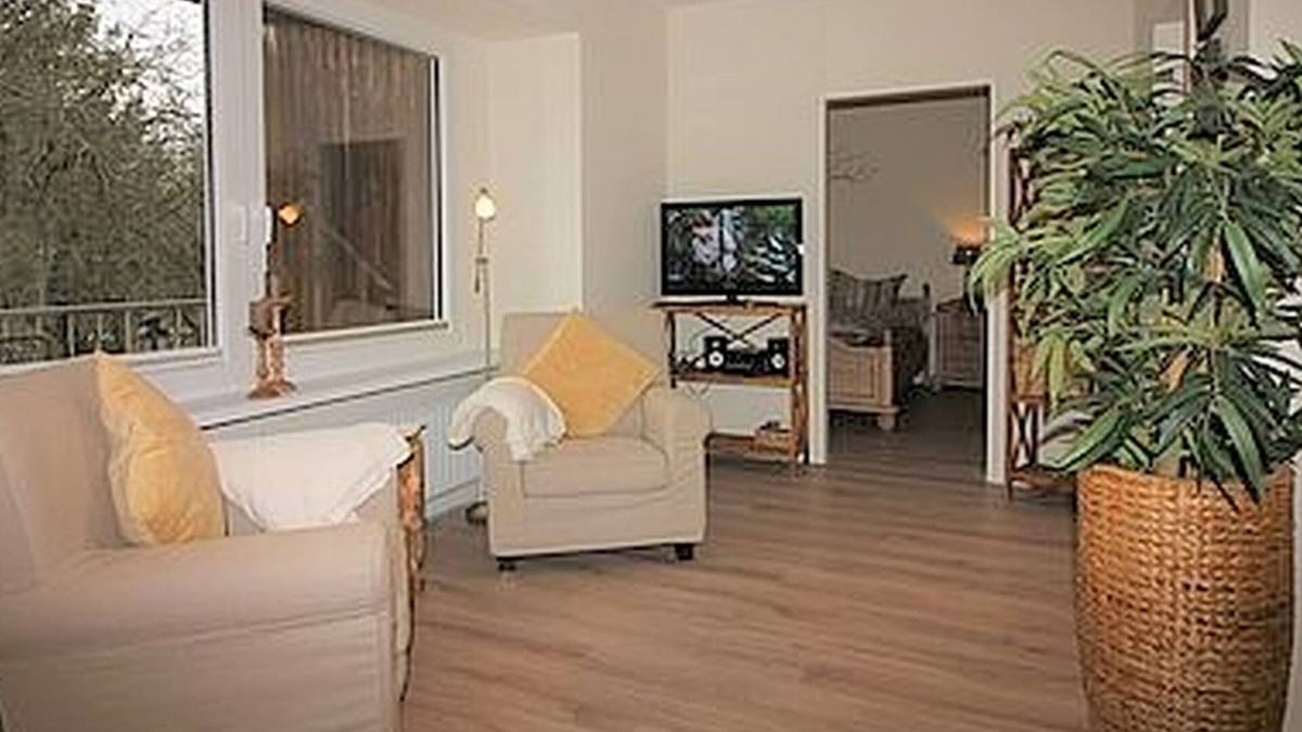 Krummsee Apartment | Vacation apartment no. 10 Baum-t-raum, upper floor, 37sqm, 1 bedroom, max. 2 persons
