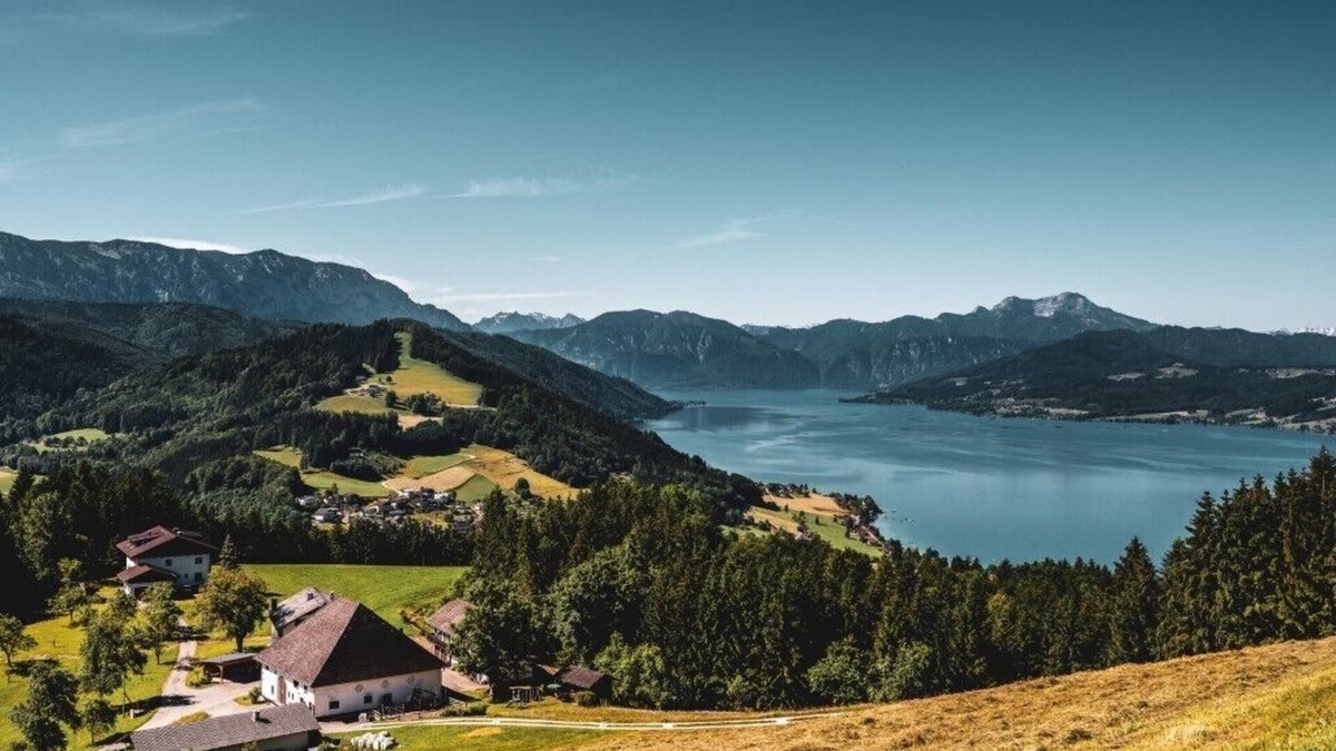 Weyregg am Attersee Apartment | Vacation apartment Nussbaum