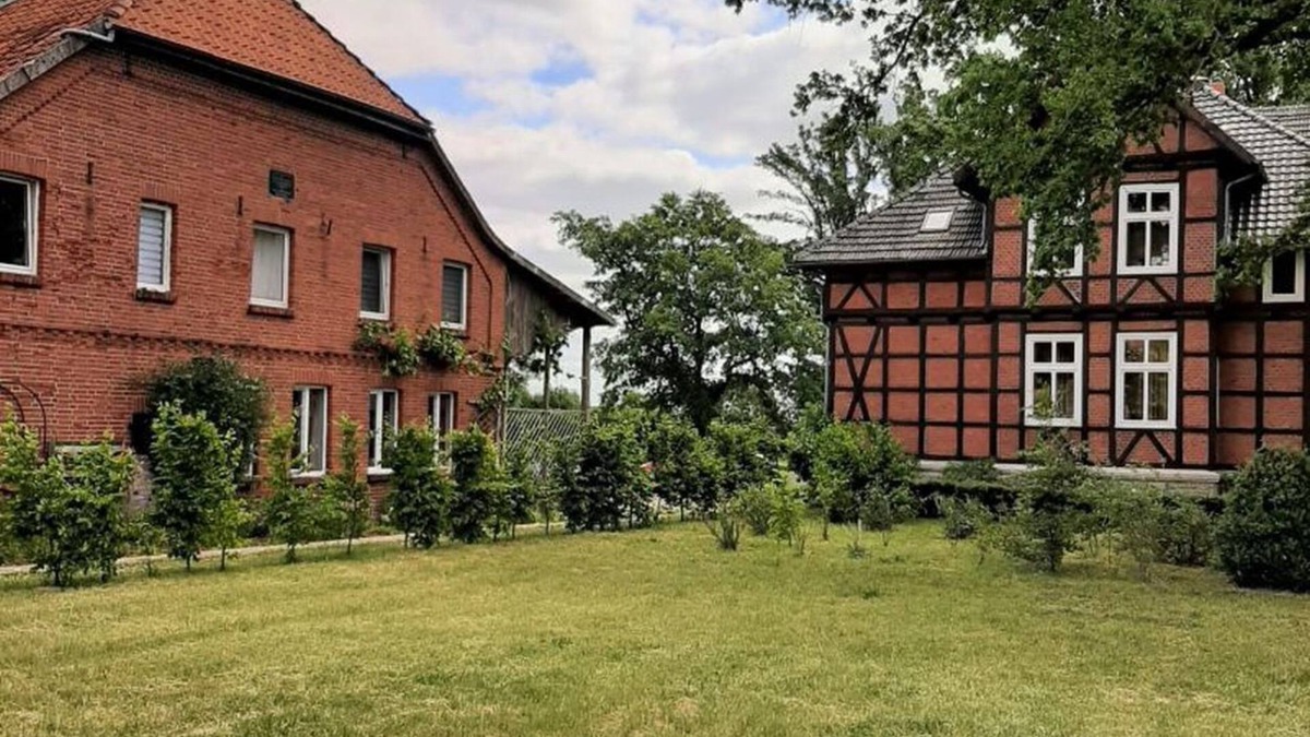 Waddeweitz Apartment | Vacation apartment on a large, idyllic farm complex