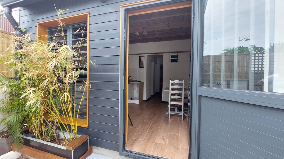 Saint-Pierre Apartment | Vacation apartment 55m2