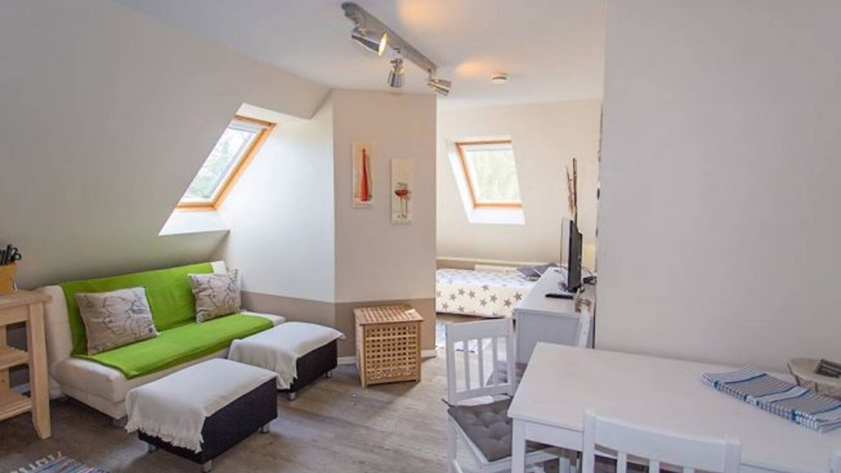 Zirkow Apartment | Vacation apartment Richard - Holiday home at the Museumshof