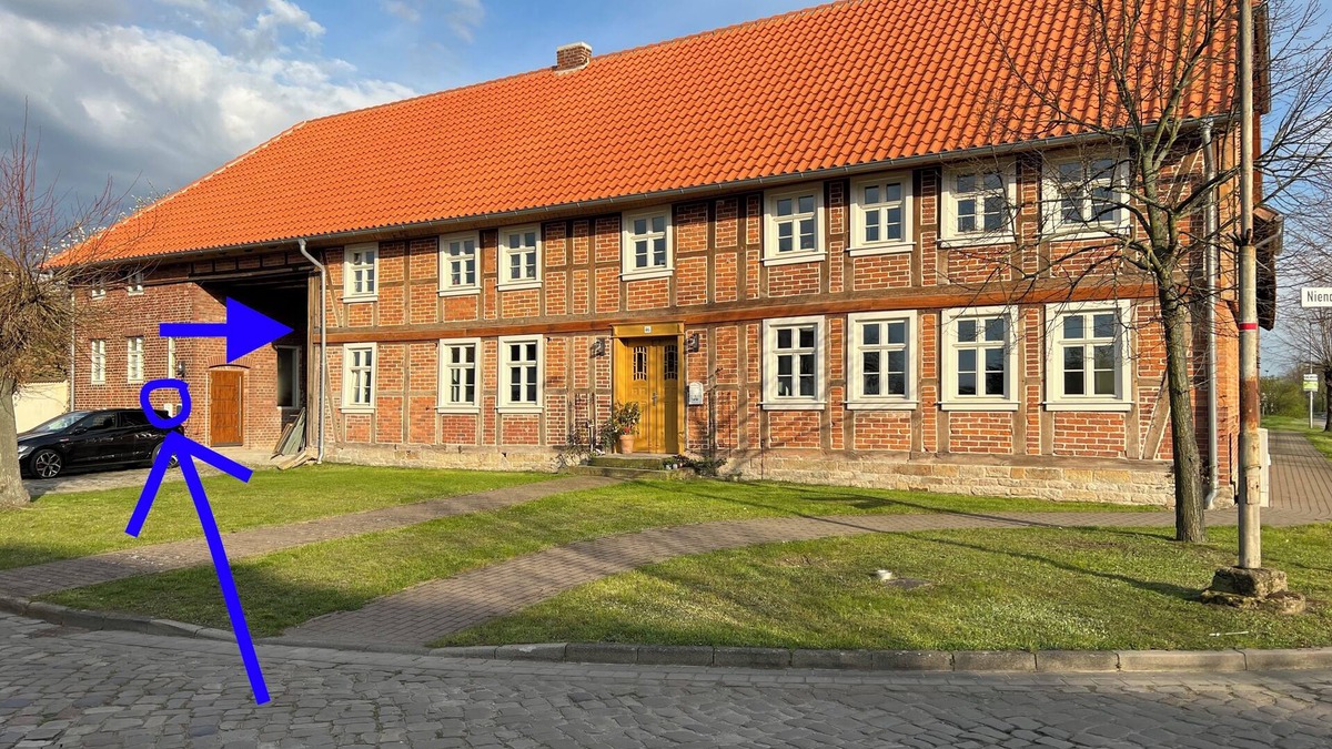 Oebisfelde Apartment | Vacation apartment & studio with outdoor lounge & barbecue