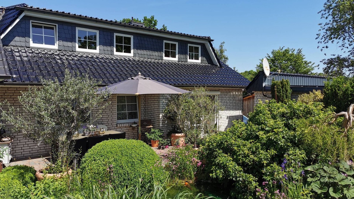 Kuesten Apartment | Vacation apartment "Sonnengarten" - garden oasis for rest and relaxation