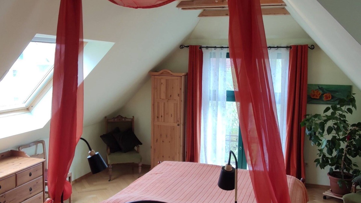 Cossebaude Apartment | Vacation apartment "Villa Grieß" - vacation with the winegrower, 2 bedrooms, 81 sqm, NR