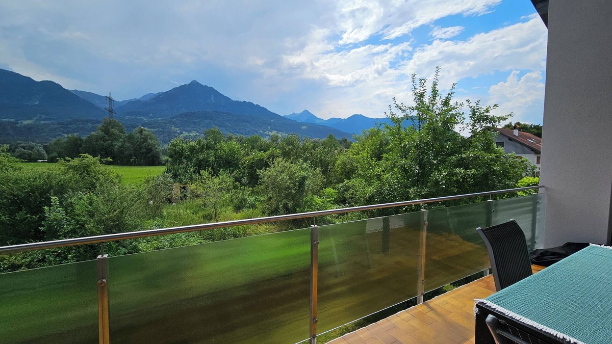 Satteins Apartment | Vacation apartment with mountain view Holiday apartment with mountain view
