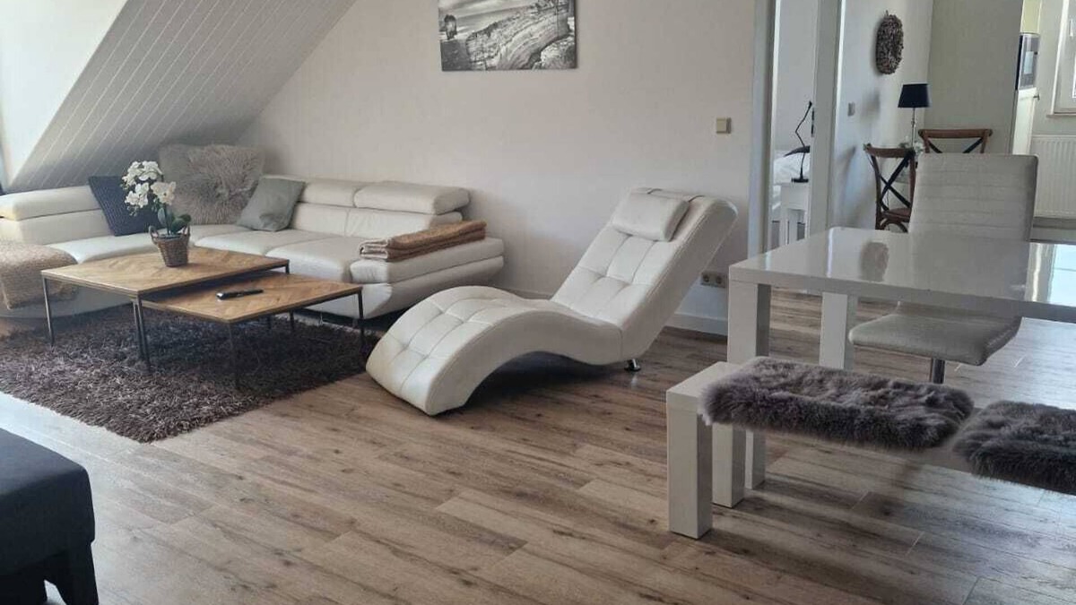 Klettbach Apartment | Vacation apartment with fully equipped kitchen, extra bedroom & bathtub in the bathroom