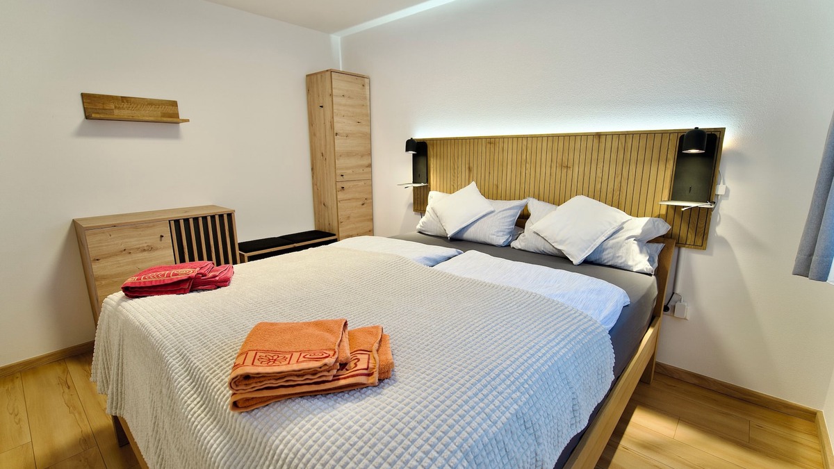 Neuhausen Apartment | Vacation apartment with terrace, barbecue and garden in Neuhausen