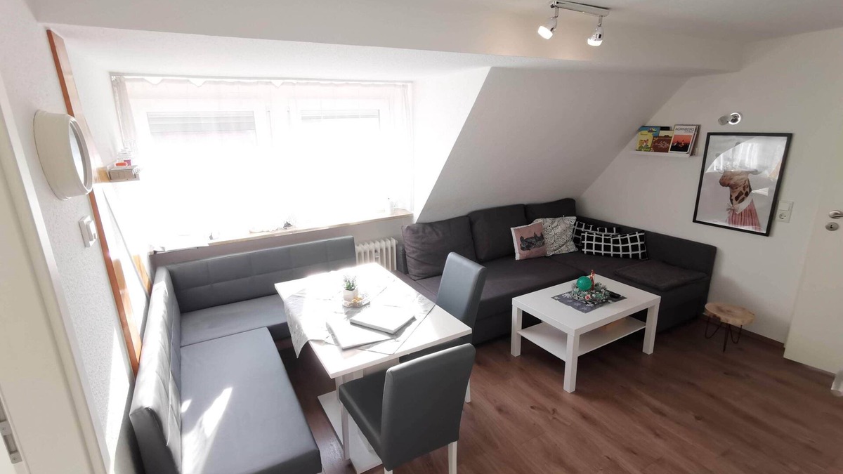 Sudstadt Apartment | Vacation apartment with 3 separate bedrooms! Subway connection! Free WLAN