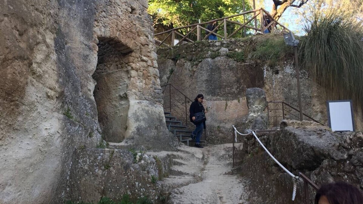 Zungri House | Vacation at the caves of the sbariati