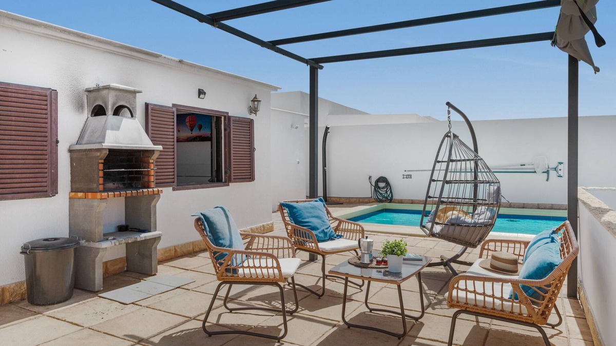 Guime Apartment | Vacation 'Aurora' with Mountain View, Private Pool and Private Terrace