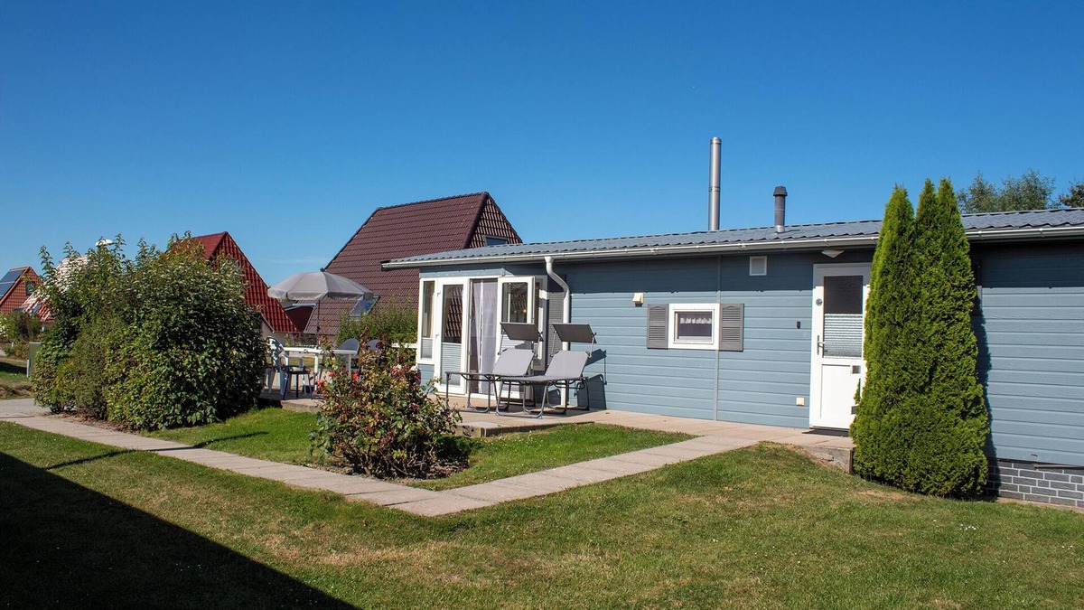 Dorumer Neufeld House | Vacation bungalow Mellumplate 8 in an airy and idyllic location.