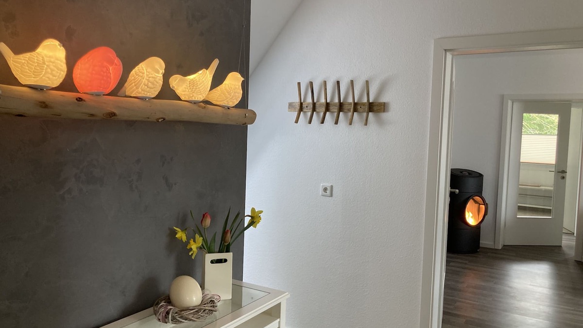 Korbecke Apartment | Vacation cottage by the lake