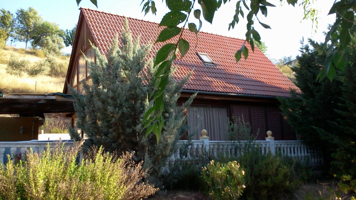 Moclin House | Vacation COTTAGE in plain Nature