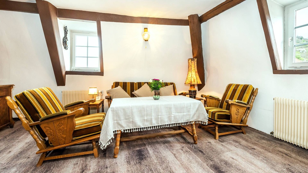 Heppenheim Apartment | Vacation apartment with a direct view of the historic market in Heppenheim