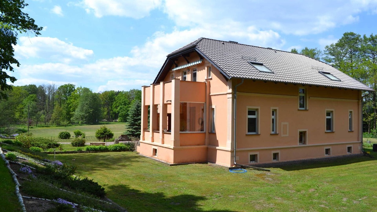 Lutherstadt Wittenberg Apartment | Vacation apartment at Krähebach - Holiday apartment - online