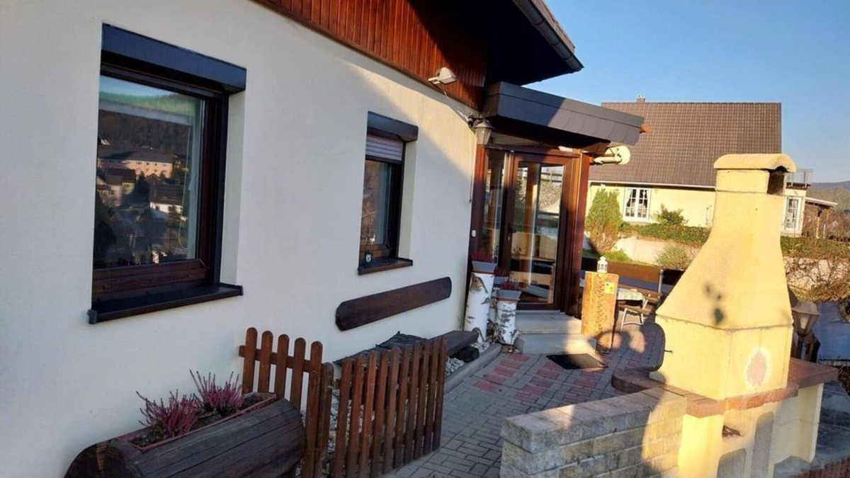 Pohla Apartment | Vacation home Pöhlablick - Holiday home, shower, WC