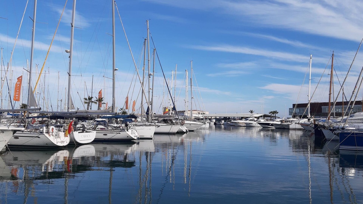 San Pedro del Pinatar House | Vacation home in Torre de la Horadada-5 min. from the beach