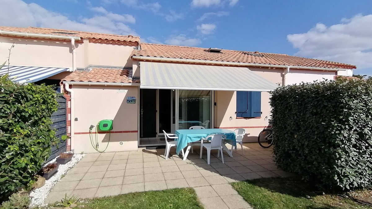 Saint-Michel-Chef-Chef House | VACATION HOME IN PRIVATE RESIDENCE