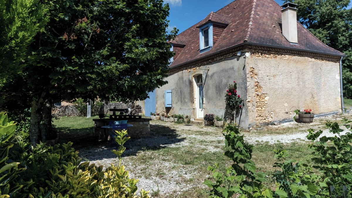Sainte-Foy-de-Longas House | Vacation Home 'Belle Ferme Périgourdine' with Private Garden