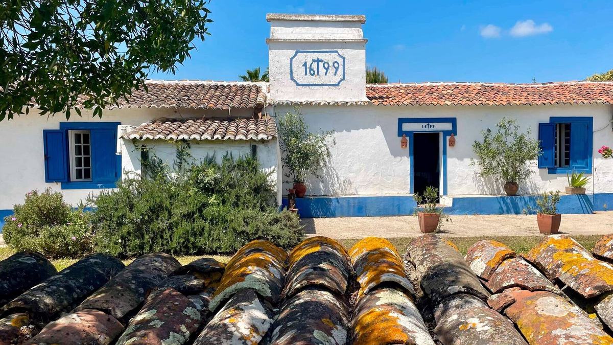 Sesmarias dos Nobres House | Vacation Home “Sesmarias Dos Nobres“ with private pool , terrace bar and lakes