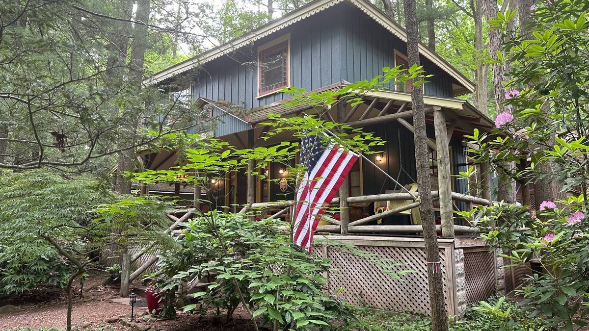 Mount Gretna Cottage | Vacation Haven at Holly