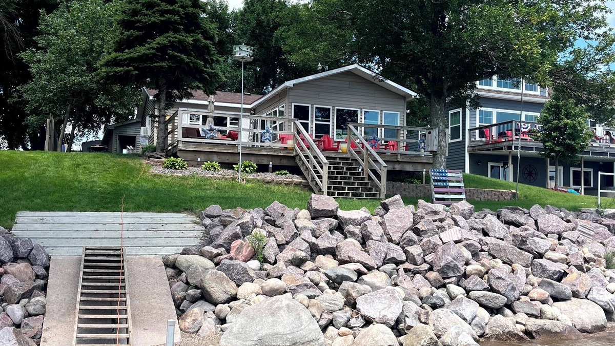 Hamlin County Cabin | Vacation Haven on Lakefront Property!