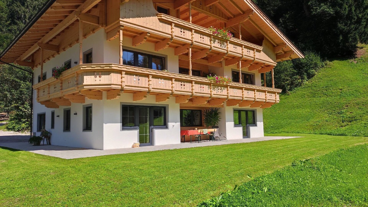Wildschoenau House | Vacation home for 10 guests with 240m² in Oberau Wildschönau (164554)