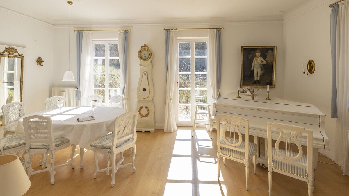 Ebern Apartment | Vacation home (200sqm) with terrace and garden