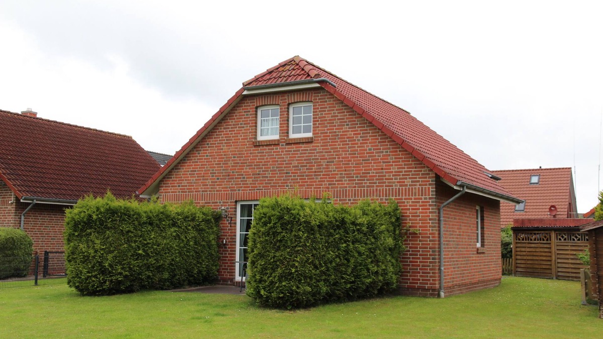 Norden House | Vacation home (85sqm) for 5 people and dog with fireplace and large garden