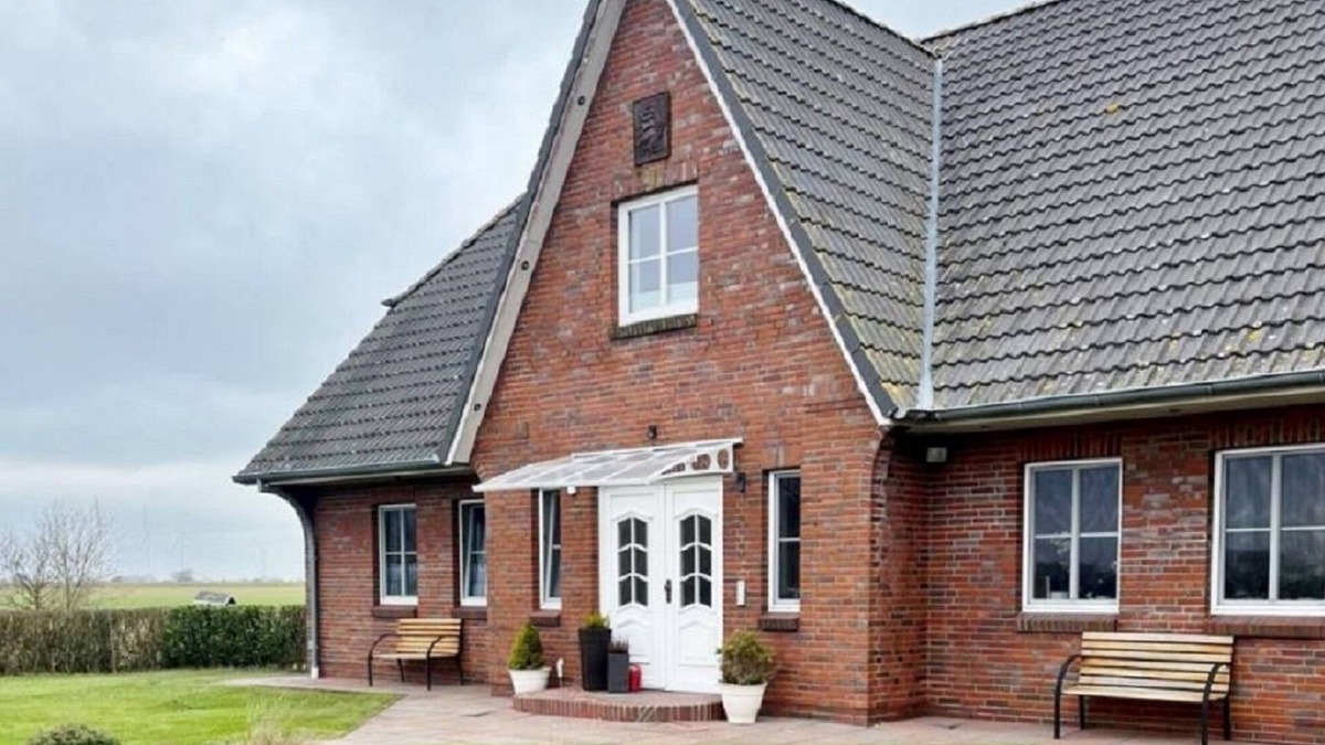 Fahretoft House | Vacation home "Am Koog" - 3 bedrooms, terrace, rural