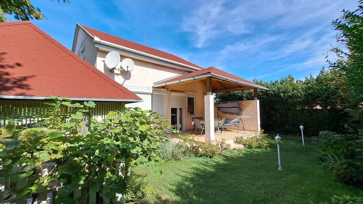 Balatonfenyves House | Vacation home Boros by Interhome