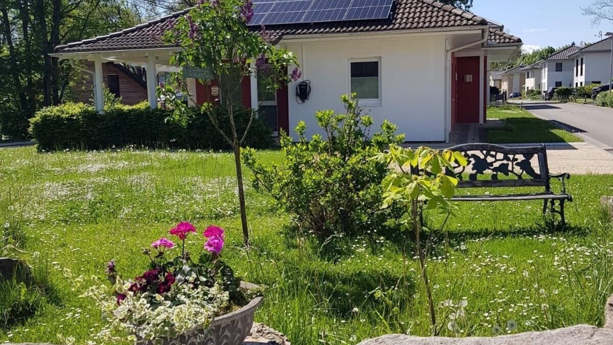 Hohenfelden House | Vacation home bungalow Am See - Hohenfelden