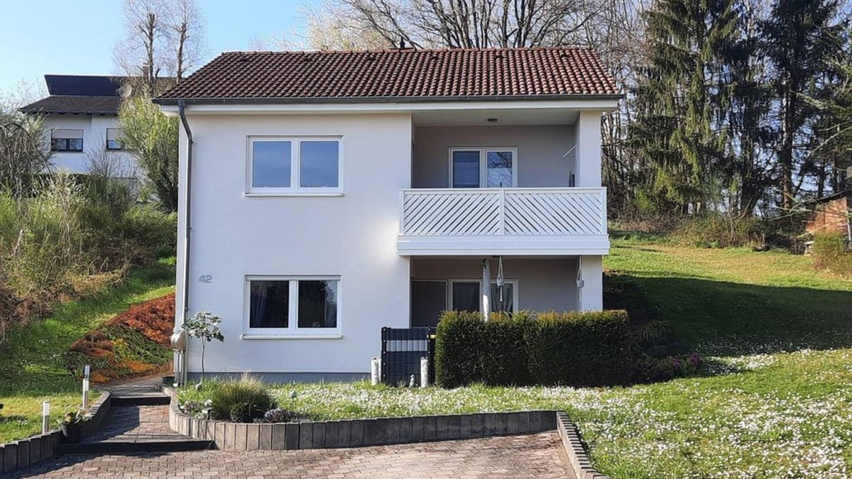 Losheim am See House | Vacation home Carina - Holiday home, shower, WC, 2 bedrooms