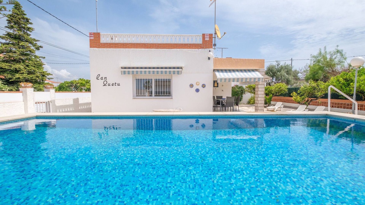 Vinaros Villa | Vacation Home "Can Quetu" with Private Pool, Terrace & Wi-Fi
