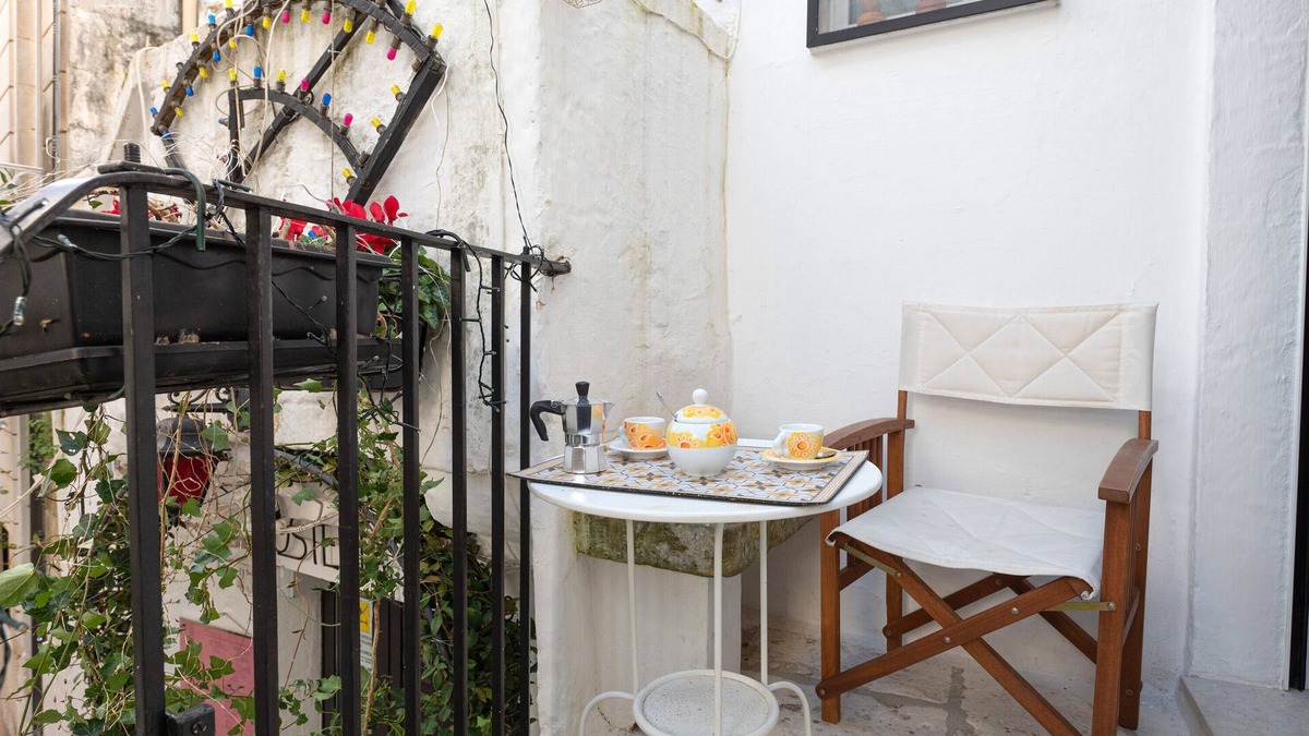 Old Town Cisternino House | Vacation Home 'Casa Agata Cisternino' with Wi-Fi and Air Conditioning