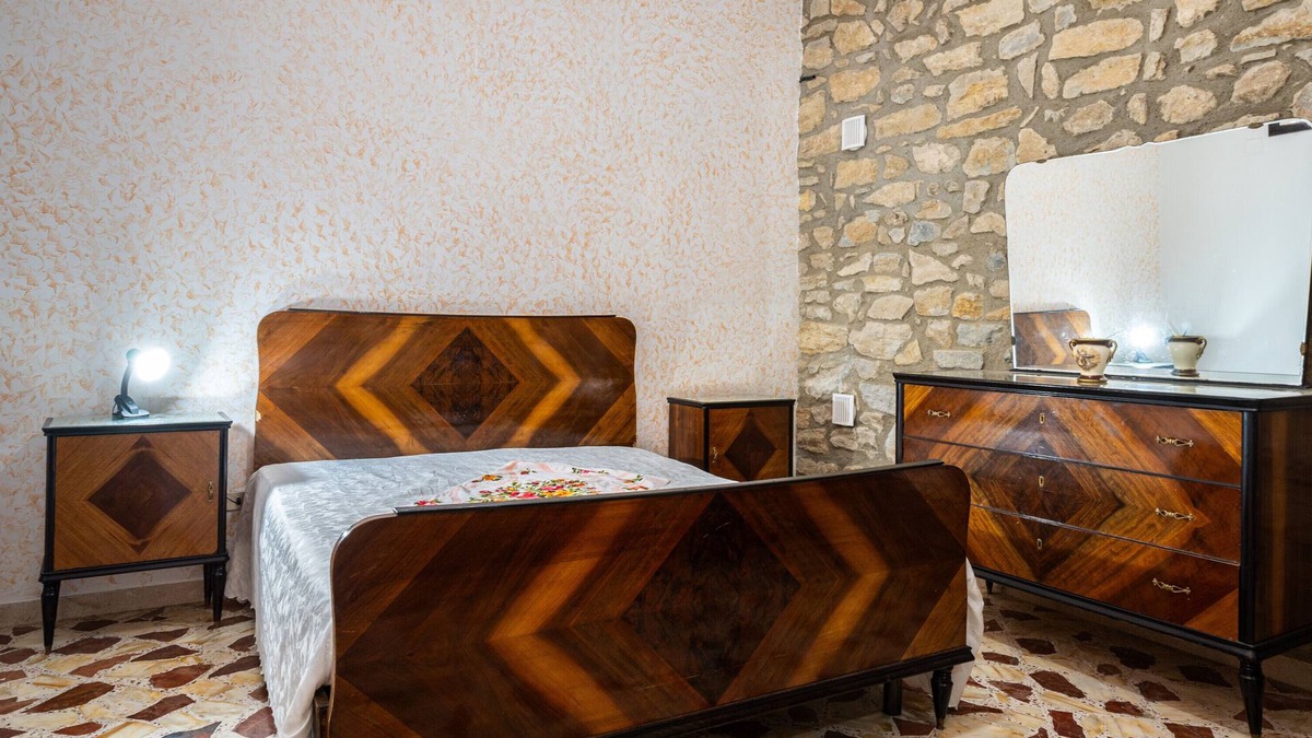 Gangi House | Vacation Home "Casa Di Filippa A Gangi" with Mountain View, Private Terrace & A/C