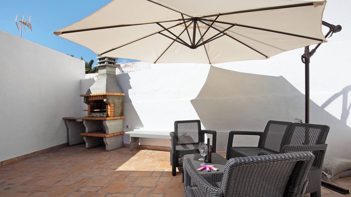 Betancuria House | Vacation Home 'Casa Milagrito Betancuria' with Terraces & Wi-Fi