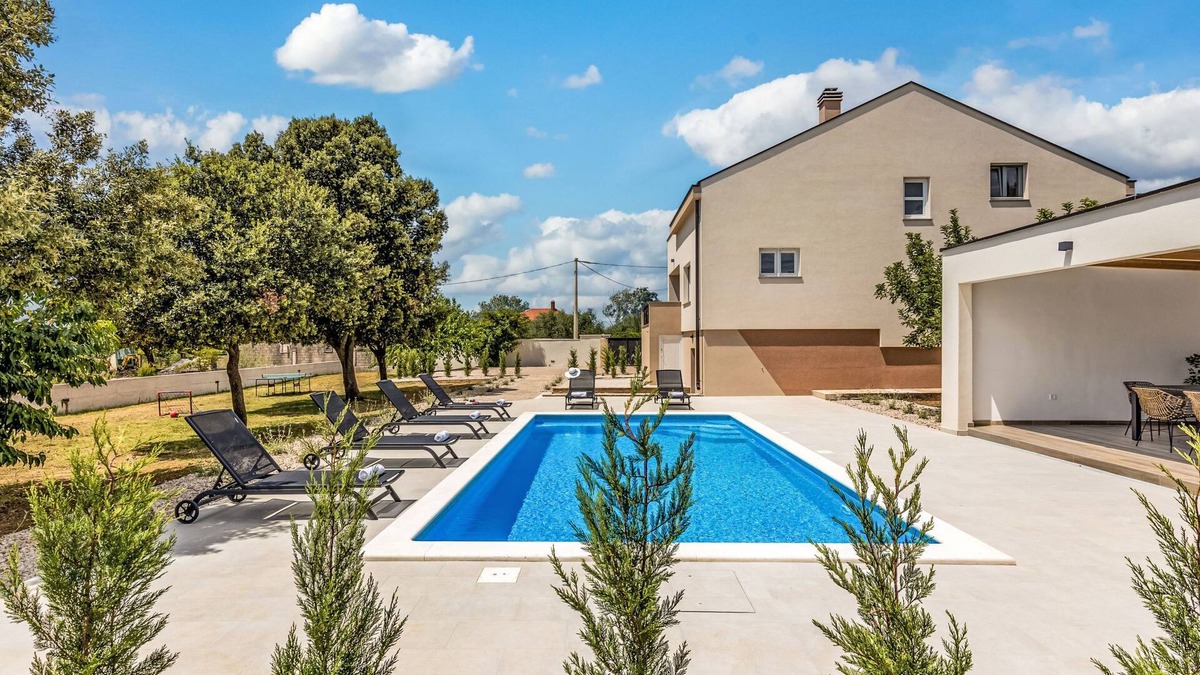 Murvica House | Vacation home Certus by Interhome