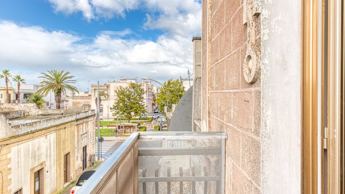 Ugento House | Vacation Home "Cod 278 al Centro del Paese" near Beach with Balcony & Wi-Fi