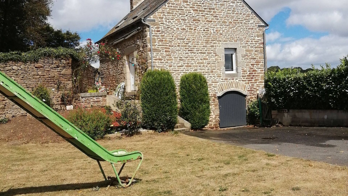 Quessoy House | Vacation home Côtes d'Armor in the commune of Quessoy