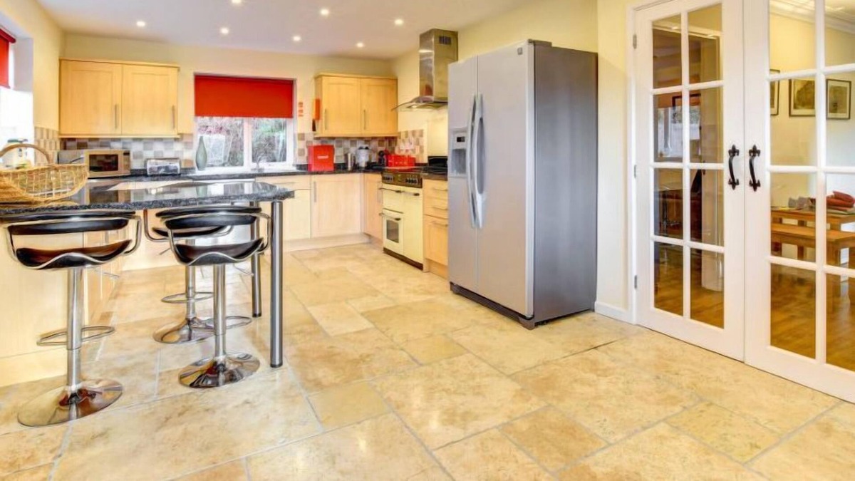 Nantgarw House | Vacation home Cwm Tawel in Cardiff - 8 persons, 4 bedrooms