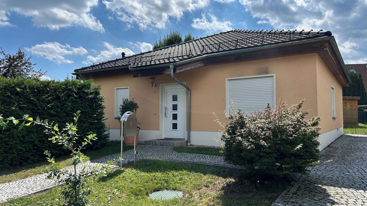 Bertsdorf House | Vacation home Landhaus Habichtnest - 1500 m from Lake Olbersdorf