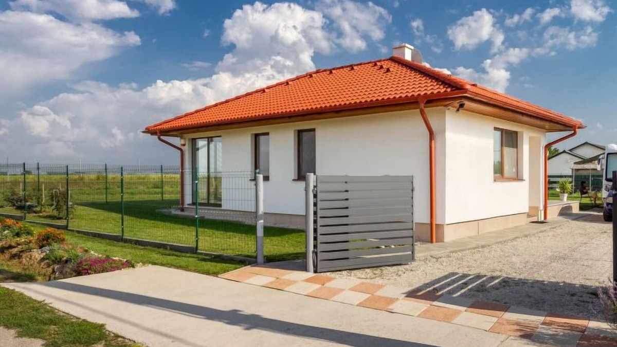 Buzsak House | Vacation home Emily by Interhome