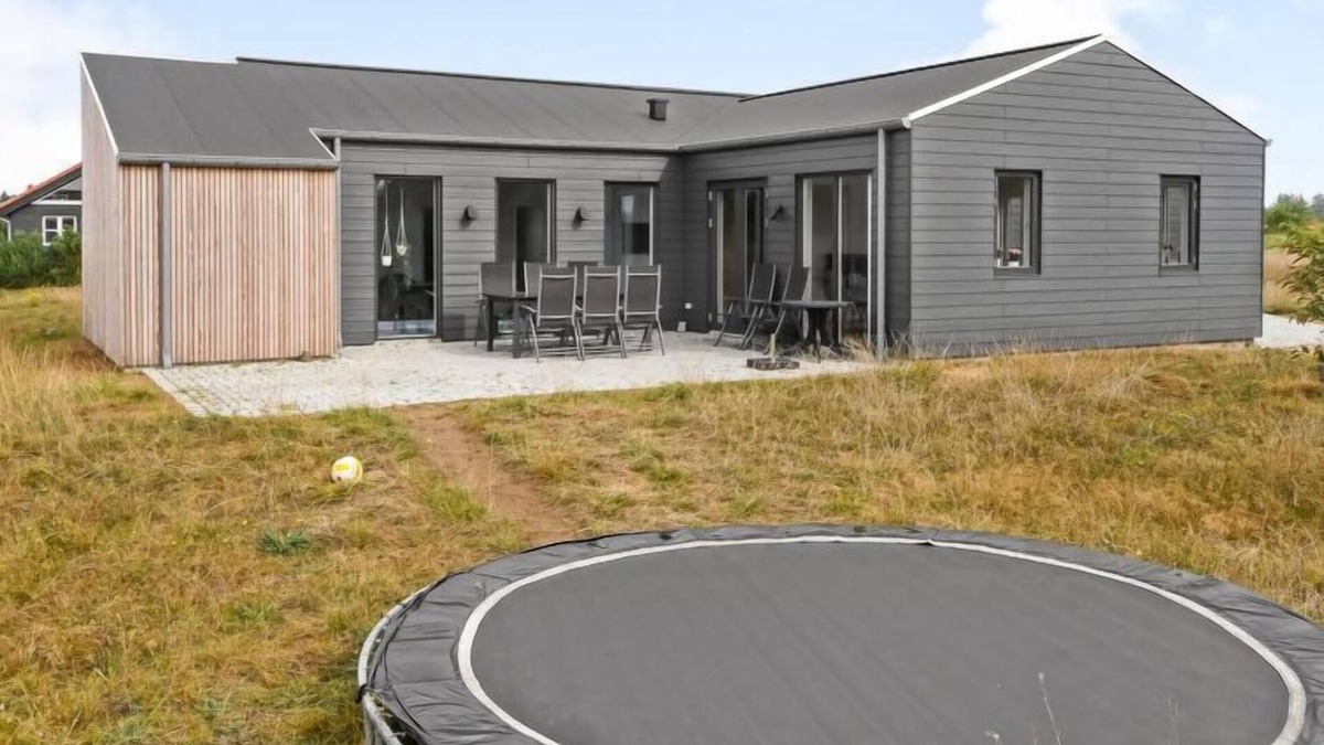 Skjern House | Vacation home "Enno" - 400m to the inlet in Western Jutland in Skjern - 10 persons, 4 bedrooms