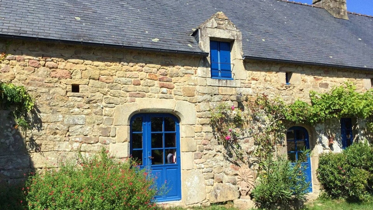 Crach House | Vacation home for 14 people, 10 minutes from the beach