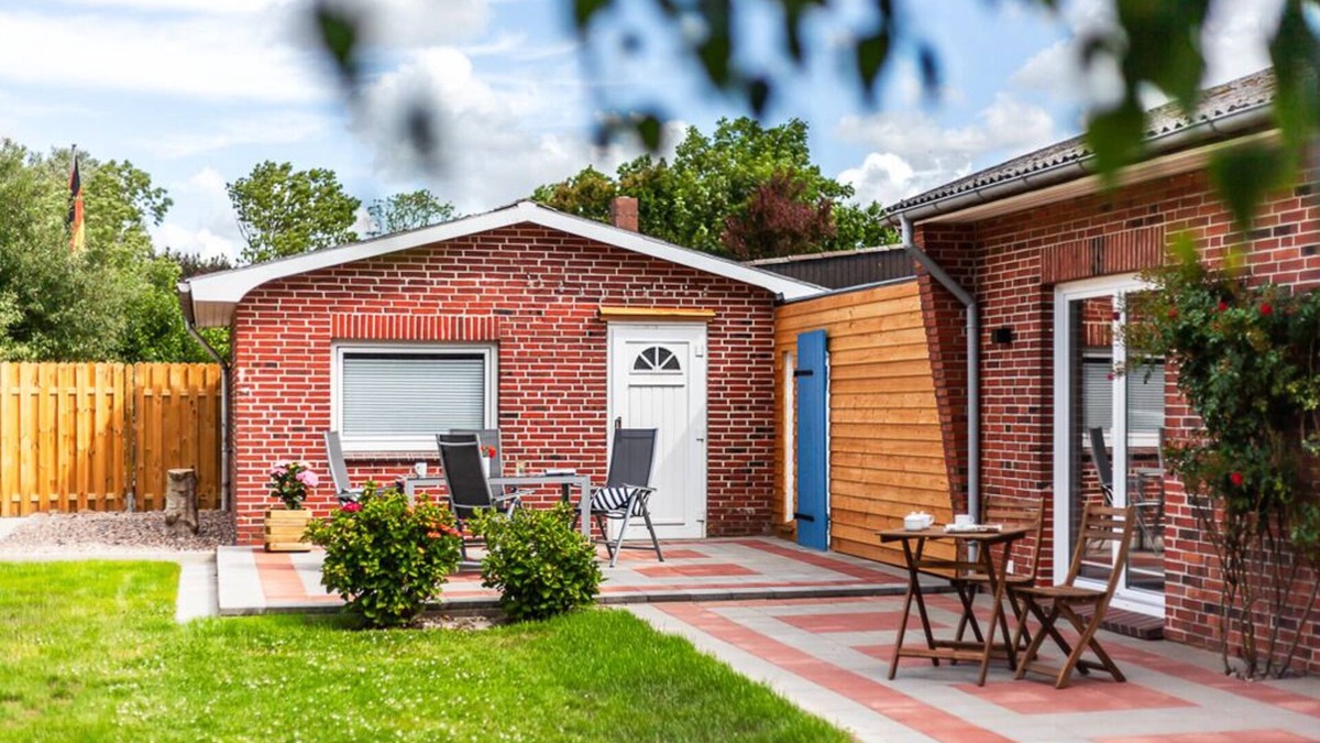 Suderdeich House | Vacation home for 4 guests with 85m² in Süderdeich (143419)