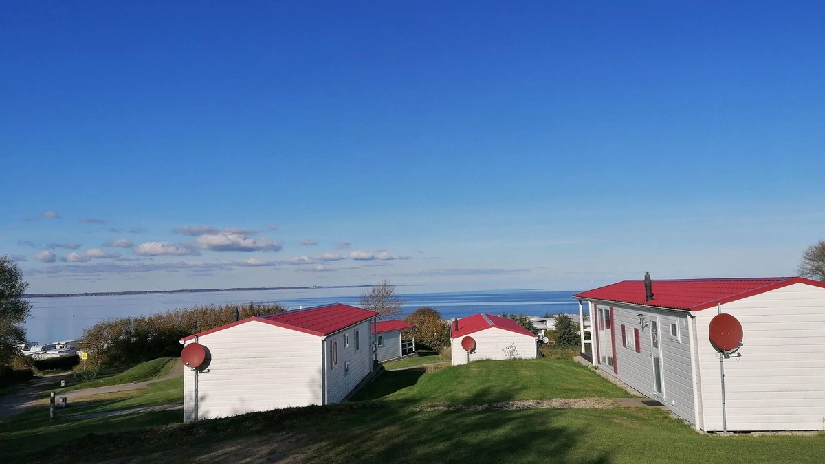 Schwedeneck House | Vacation home for 4 guests with 40m² in Schwedeneck (15018)
